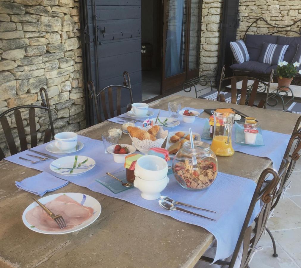 Oustau De Piera Bed & Breakfast Gordes Eksteriør bilde